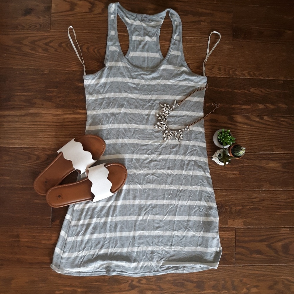 5th & Love grey and white racerback dress